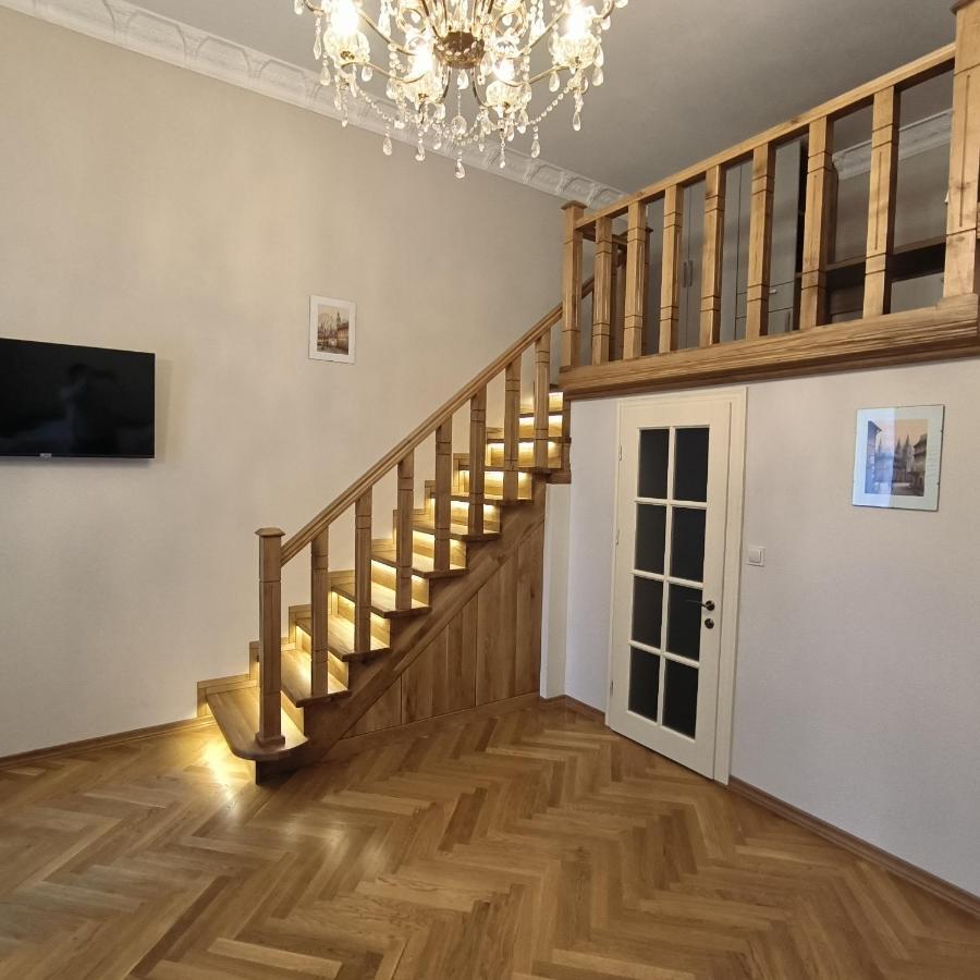 Lubert S.r.o * Praag